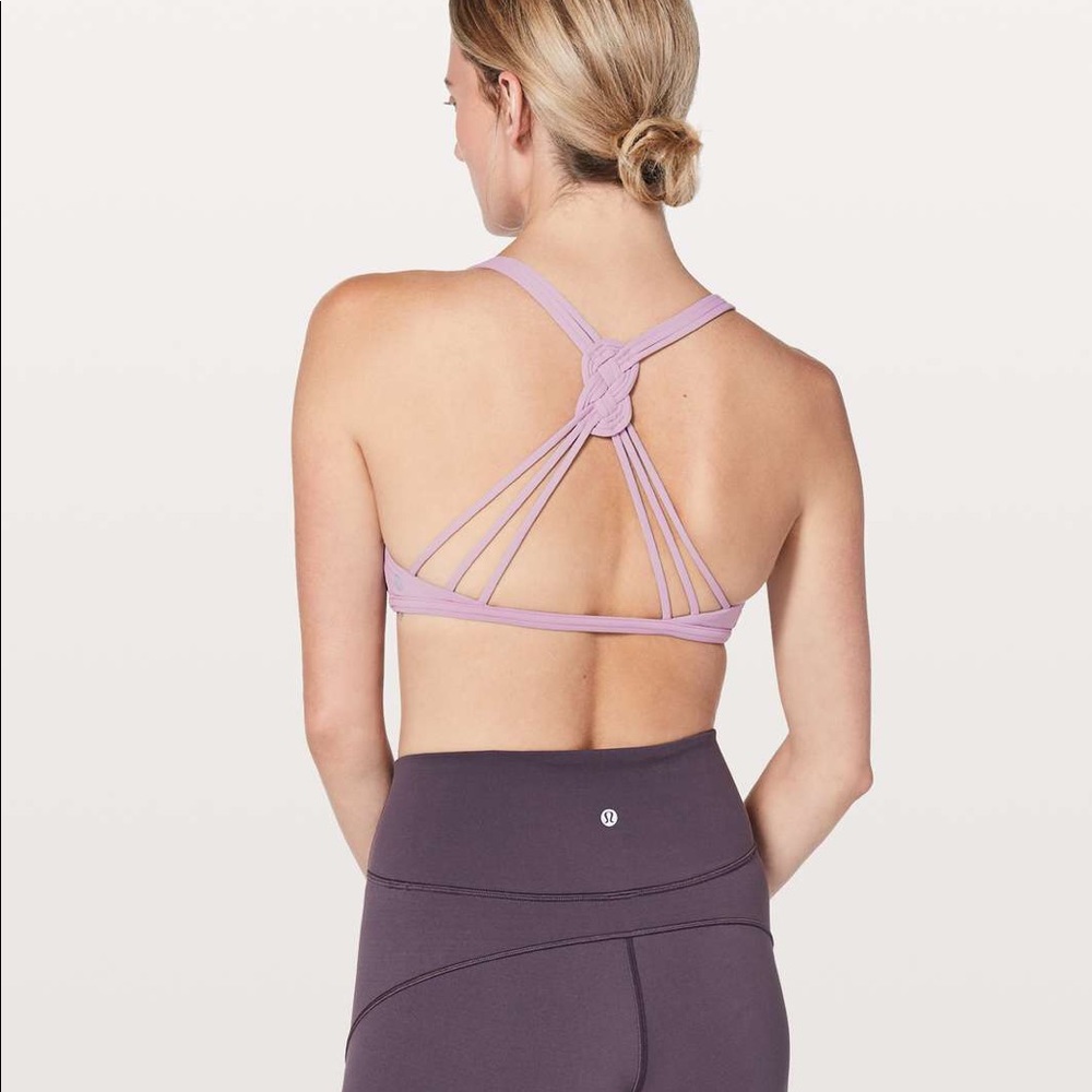 Lululemon sports bra